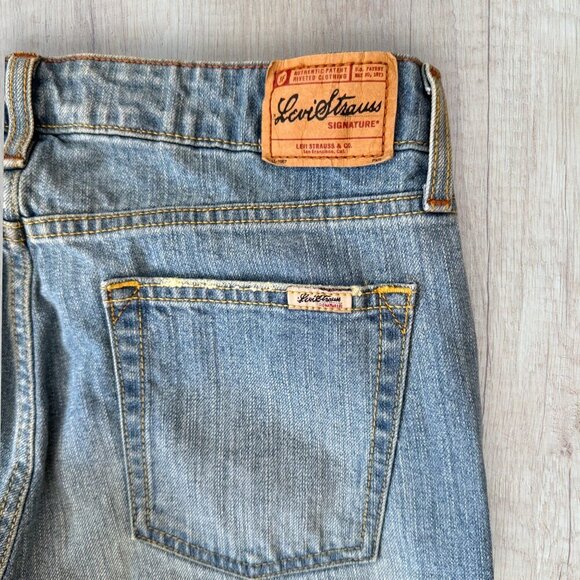 LEVI'S Signature Stretch Y2K Low Rise Slim Bootcut Light Wash Jeans Size 11 - Picture 8 of 8